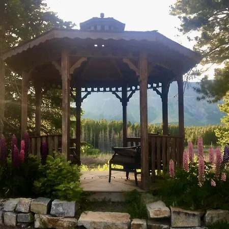 Summit Mountain Lodge And Steakhouse-2